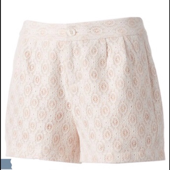 LC Lauren Conrad Off White Crochet Lace Shorts NWT - Picture 2 of 3